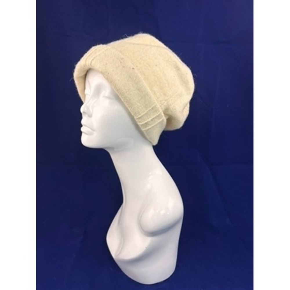 Vintage 1970s Cream Wool Cap, Made in Britain Slouchy Beret Style Hat